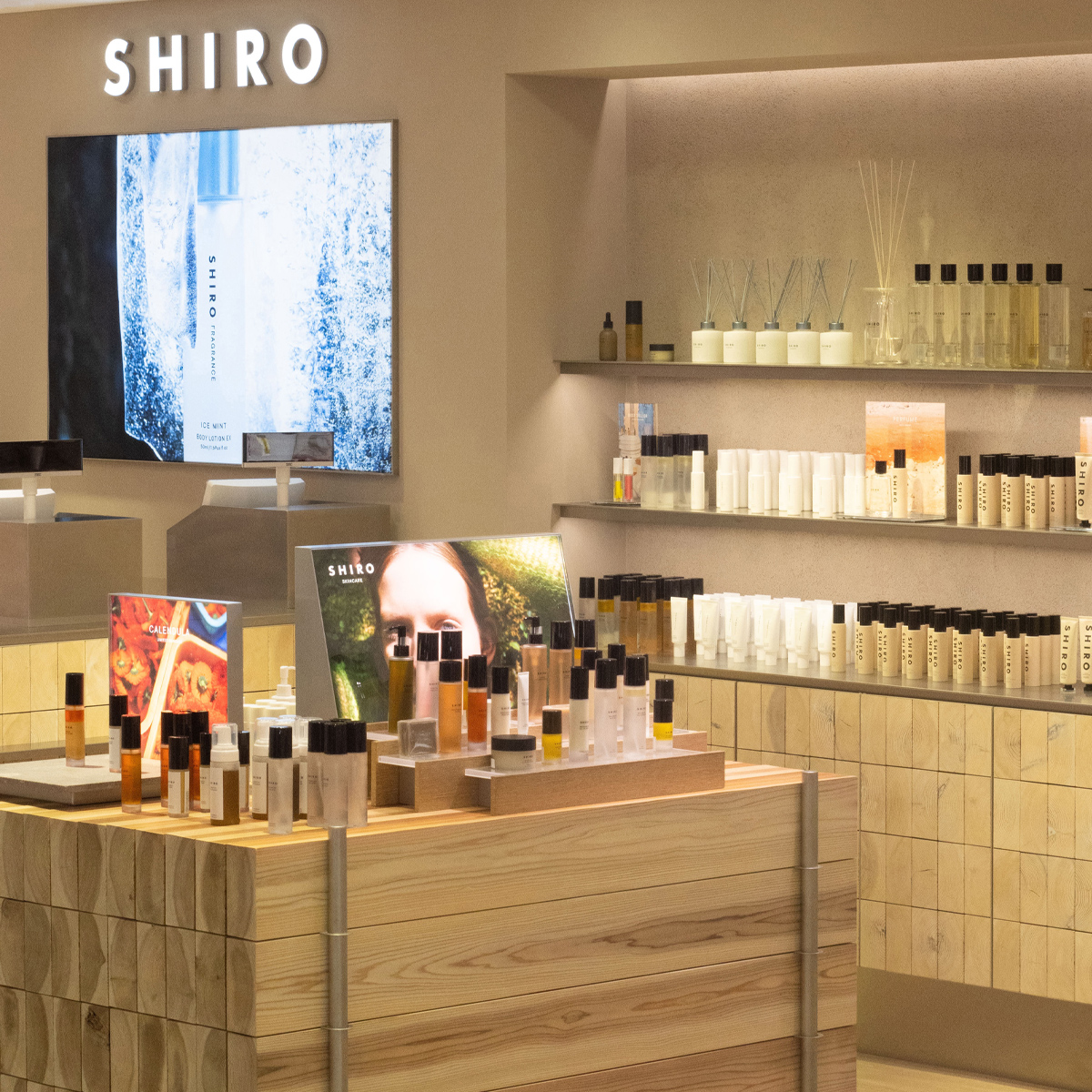 2026年8月26日（水）<br>「SHIRO 大阪タカシマヤ店」が増床リニューアルオープン